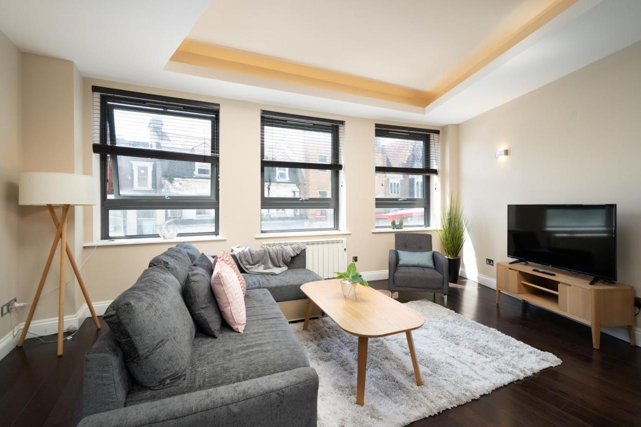 Spacious 2 Bedroom - Sleeps 6 Brighton